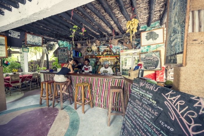 Bar